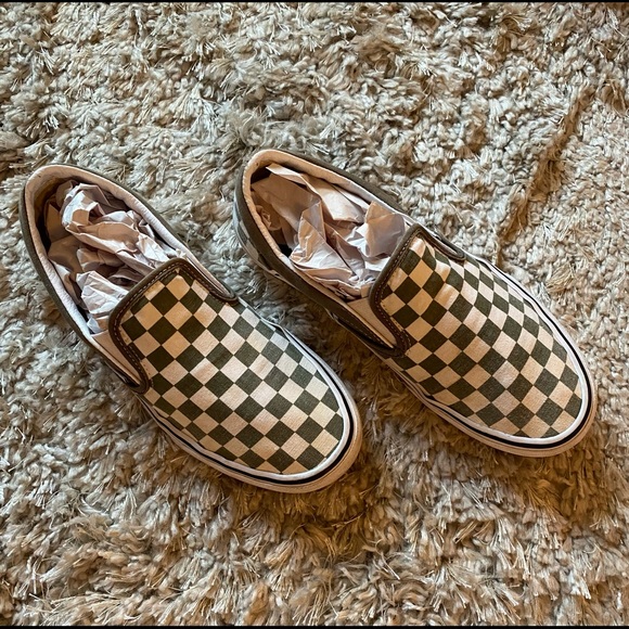 army green checkered vans